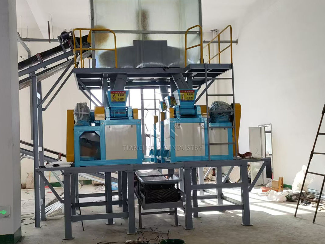 Μηχανή διπλού κυλίνδρου Granulator Τμήμα παραγωγής οργανικών λιπασμάτων αποβλήτων κοτόπουλου Npk Granulator